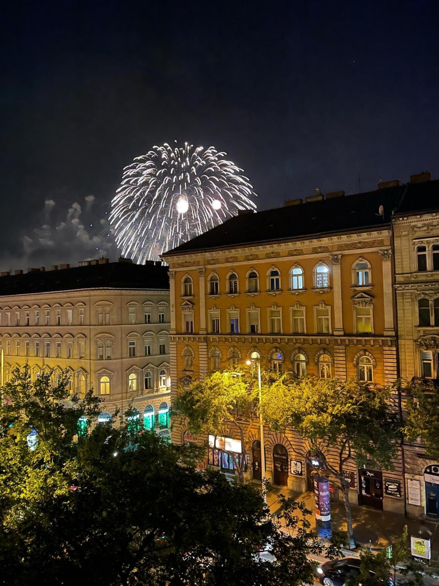 The Spot With Green Chair - Cozy Space Near Danube Budapest Exterior photo